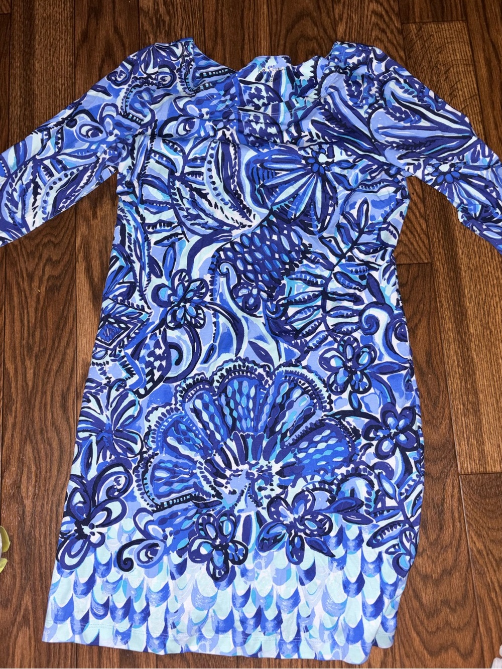 Lilly Pulitzer Blue Floral W/Keyhole Sheath Dress Size medium